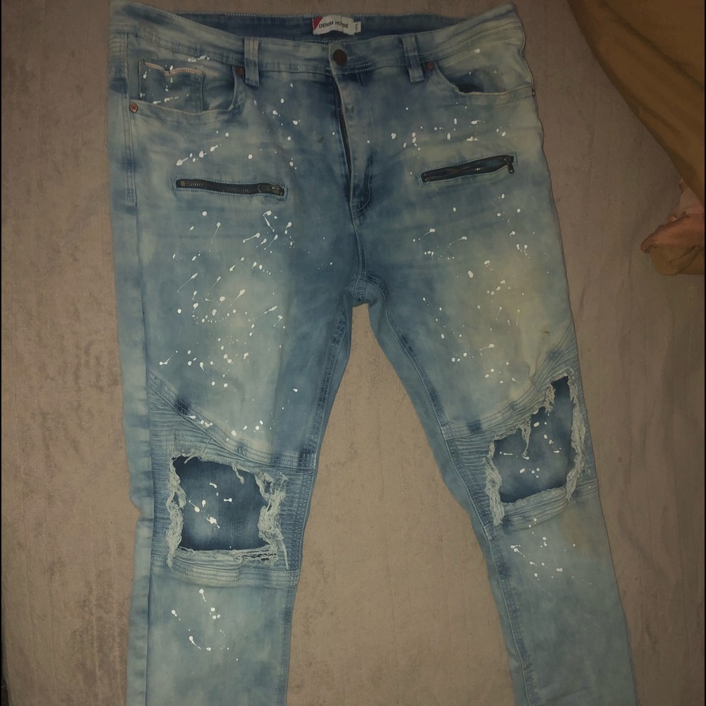 Lightly blue denim jeans
